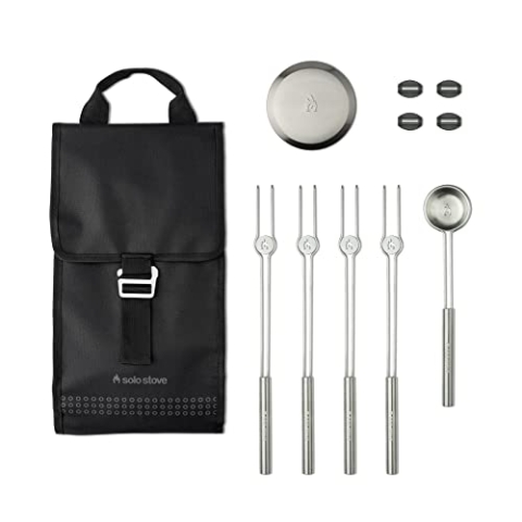 Solo Stove Mesa Accessorie-Set | Inkl. 4 Mini-Röstspieße aus Edelstahl + Ablagen, Pellet Schaufel, Mesa Deckel, Aufbewahrungsetui, Zubehör-Set für Outdoor Feuerstelle, 22,4 x 40,6 cm, 1 kg