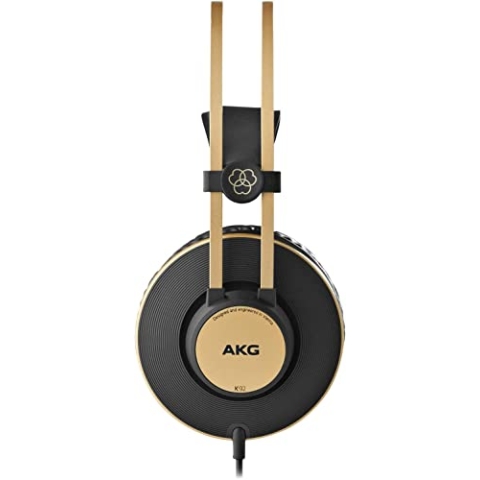 AKG K92 Leistungsstarker, leichter Monitoring-Kopfhörer mit geschlossener Rückseite, Schwarz, 1 Stück