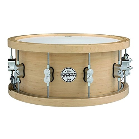 PDP Snare aus Ahornholz, 20-lagig, mit Holzreifen und verchromten Beschlägen, 35,6 x 14 cm.
