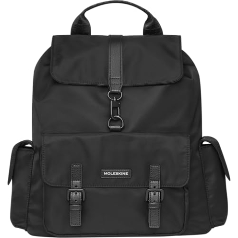 Moleskine Rucksack Medium Kollektion The Legendary, Rucksack Für Arbeit Und Universität Mit Gepolsterte Laptoptasche Aus 100% Recyceltem Material, Größe 39,5 x 39 x 15 cm, Farbe Schwarz
