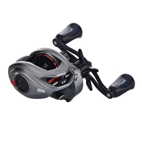 Abu Garcia MAX Low Profile Rolle - Baitcaster Angelrolle für Raubfischangeln - Hecht, Barsch, Zander, Grey/Red, 41