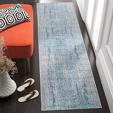 SAFAVIEH Distressed Teppich für Wohnzimmer, Esszimmer, Schlafzimmer - Mystique Collection, Kurzer Flor, Hellblau und Multi, 69 X 244 cm