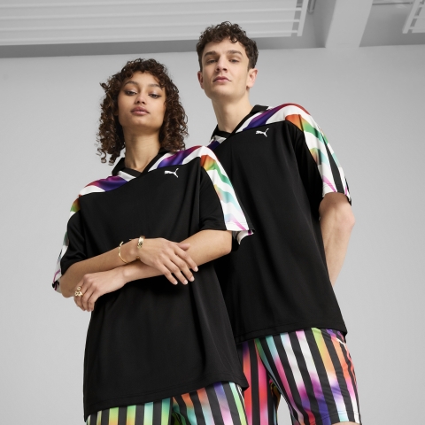 PUMA EQUAL LOVE CONFEDERATION Fußballtrikot Unisex, Kleidung, Schwarz/Aop, M